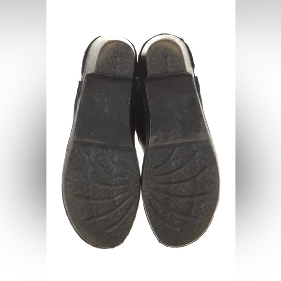 No 6 black clog boots - Picture 2 of 7